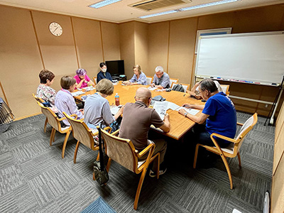 編集活動の様子1