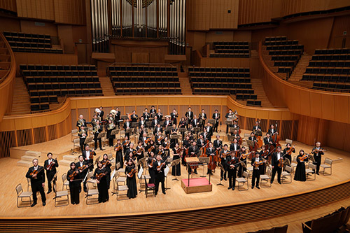 札幌交響楽団の演奏の様子